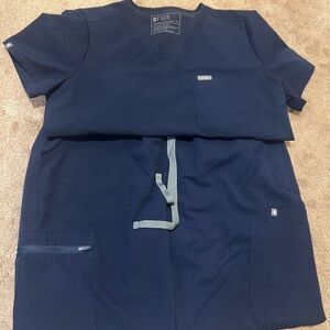 EUC FIGS Scrubs Navy Blue Woman’s Size Medium Catarina Top - Large HW Zamora